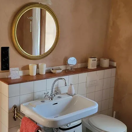 Historisches Bahnwaerterhaus